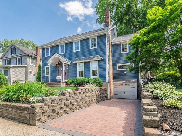60 Highland Avenue , Port Washington, NY 11050