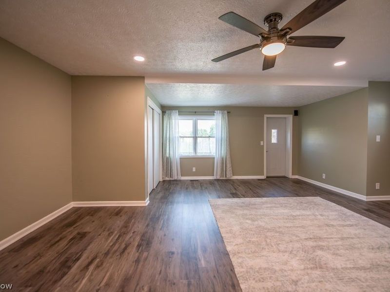 1135 Eastport Avenue, Uhrichsville, OH 44683 Photo 13
