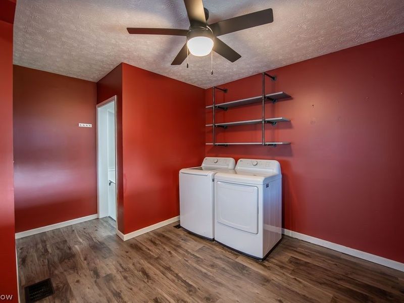1135 Eastport Avenue, Uhrichsville, OH 44683 Photo 22