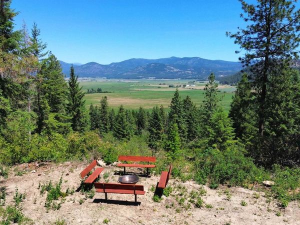 3126 Bren Holly Way, Valley, WA 99181