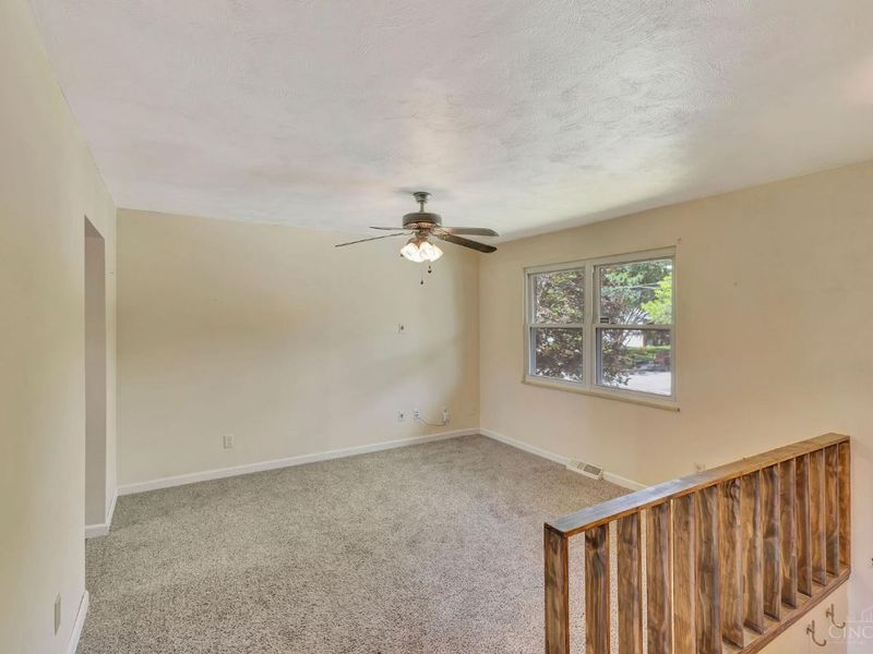 226 Goodrich Lane, Cincinnati, OH 45233 Photo 10