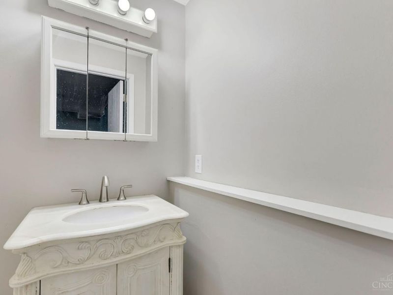 226 Goodrich Lane, Cincinnati, OH 45233 Photo 39