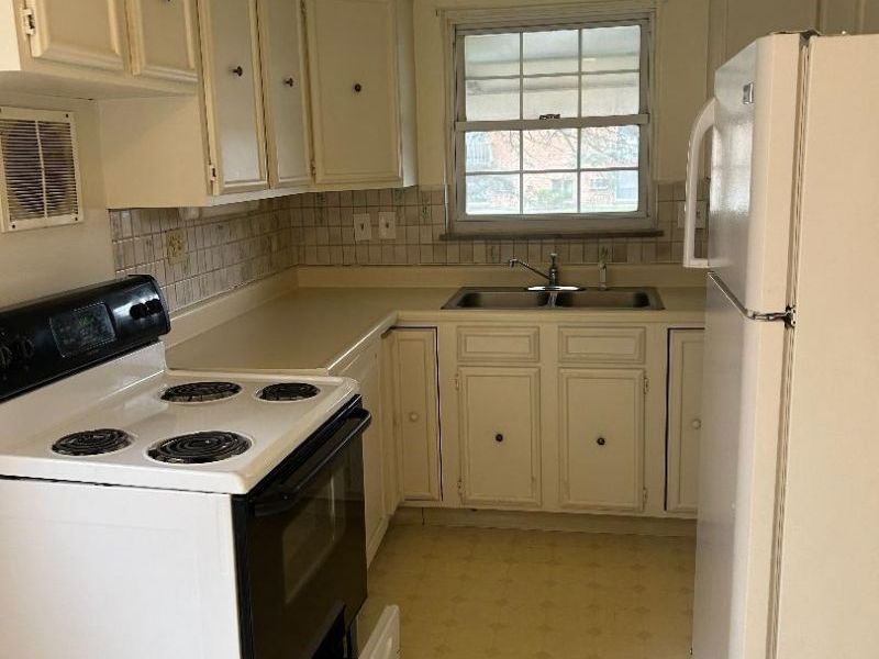 1574 Oak Knoll Drive, North College Hill, OH 45224 Photo 9