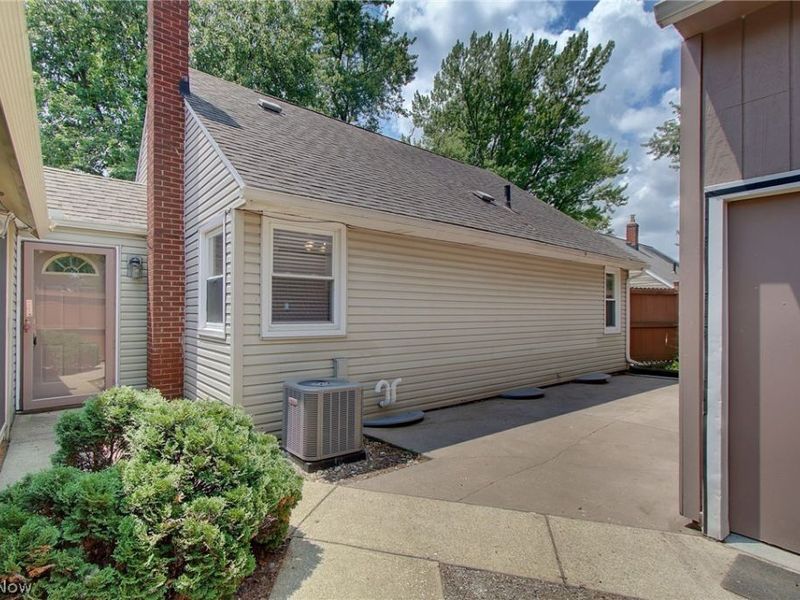 3041 33rd Street NE, Canton, OH 44705 Photo 23