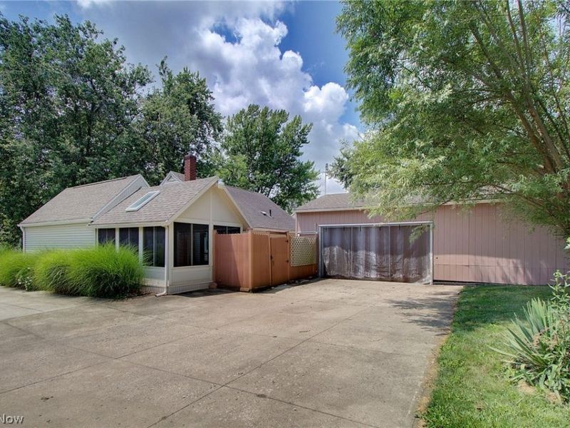 3041 33rd Street NE, Canton, OH 44705 Photo 25