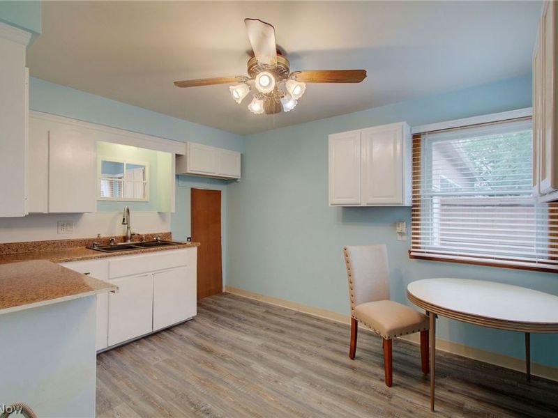 3041 33rd Street NE, Canton, OH 44705 Photo 6