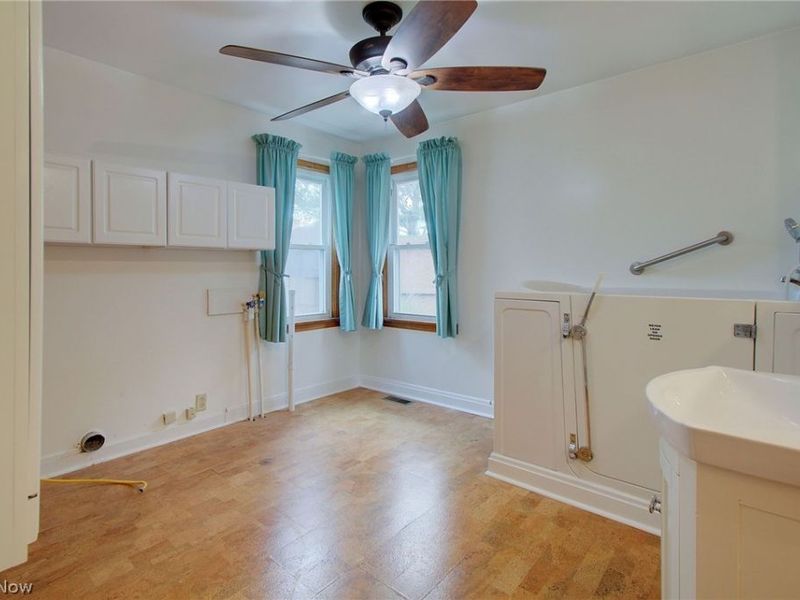 3041 33rd Street NE, Canton, OH 44705 Photo 9