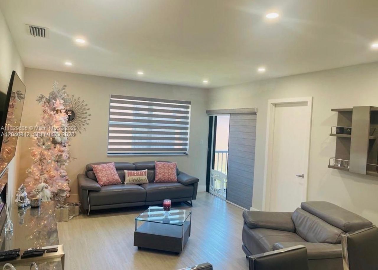 6395 W 27th Ct , Unit 201-7, Hialeah, FL 33016 Photo