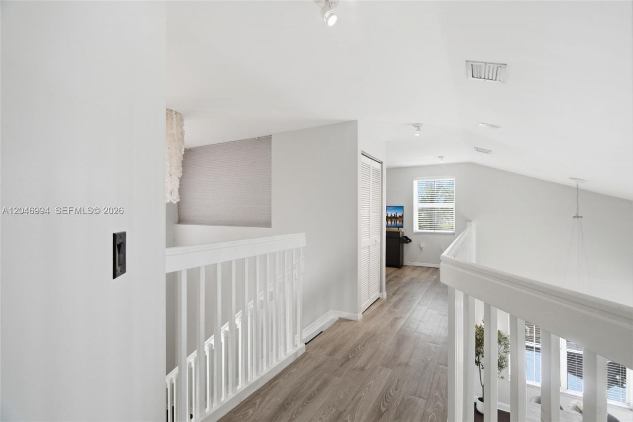 3715 Valais Dr, Hollywood, FL 33021 Photo
