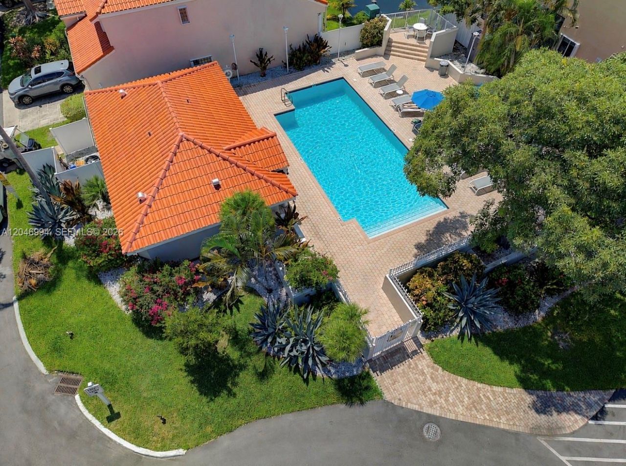3715 Valais Dr, Hollywood, FL 33021 Photo