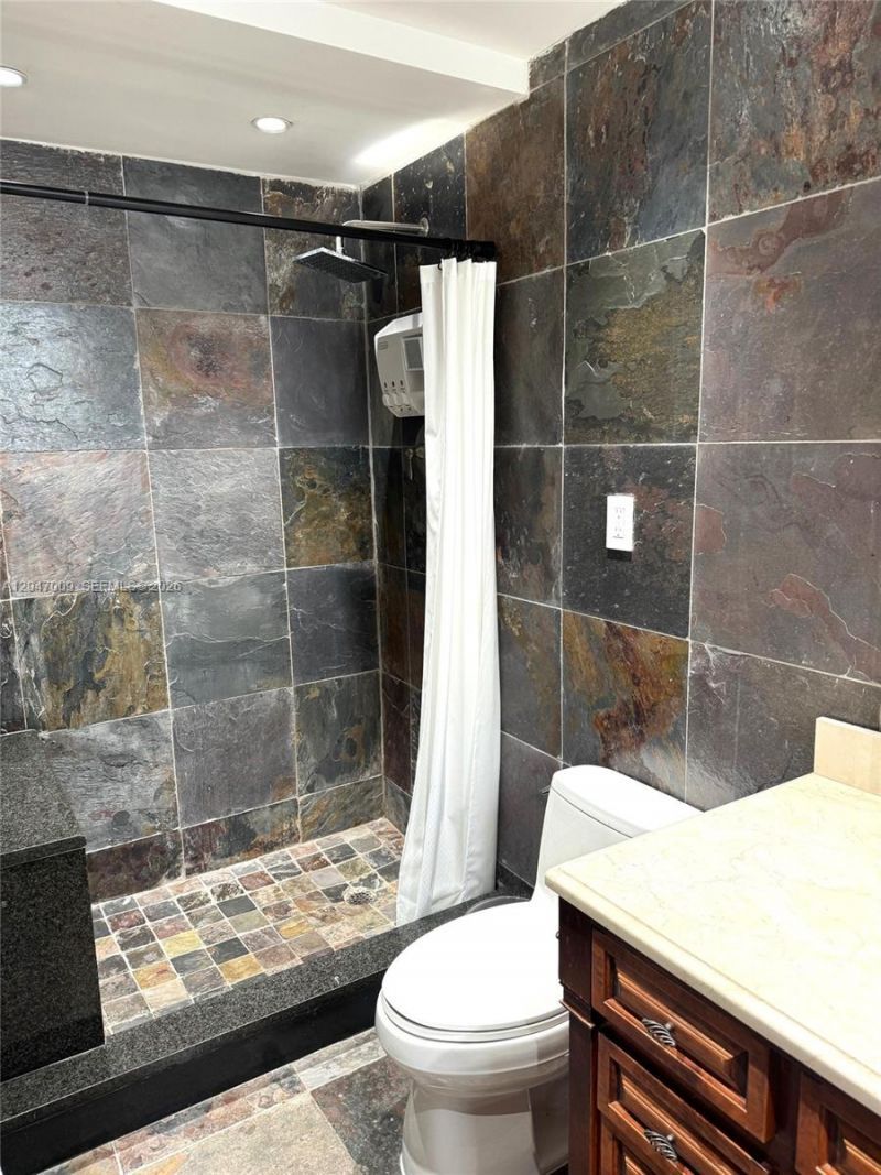 3901 S Ocean Dr , Unit 7O, Hollywood, FL 33019 Photo