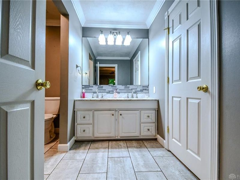 2425 Westlawn Drive, Kettering, OH 45440 Photo 24