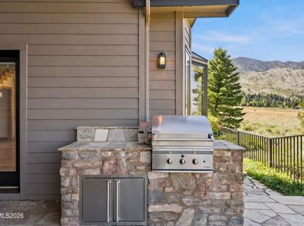 281 Sierra Country Circle, Gardnerville, NV 89460 Photo