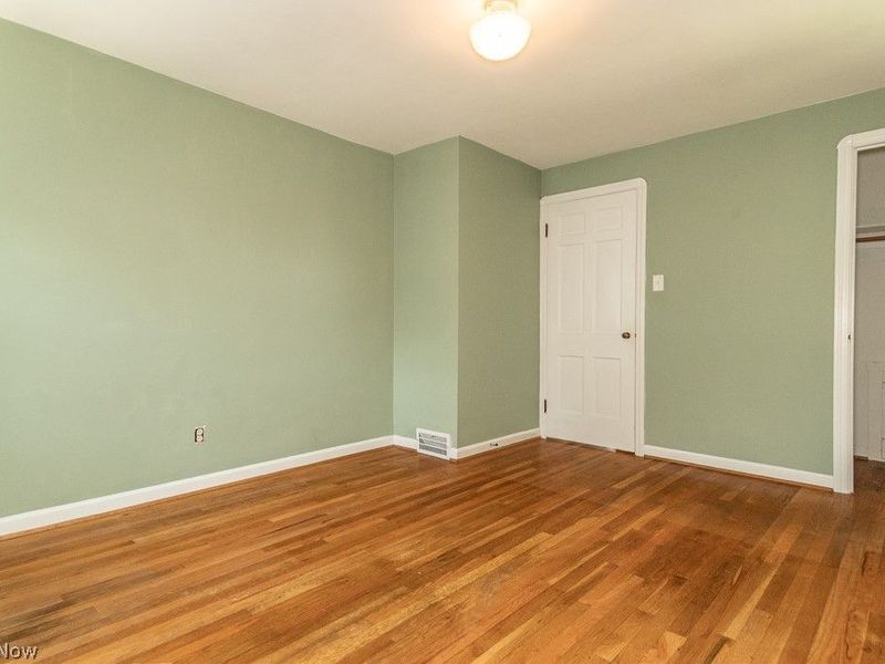 6106 Bradley Avenue, Parma, OH 44129 Photo 11