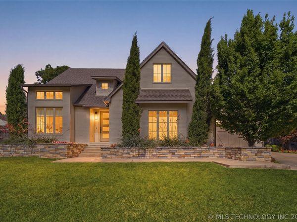 2526 S College Avenue , Tulsa, OK 74114