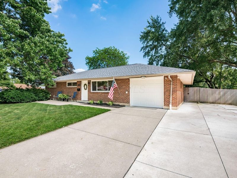 7125 Golding Drive, Reynoldsburg, OH 43068 Photo 2
