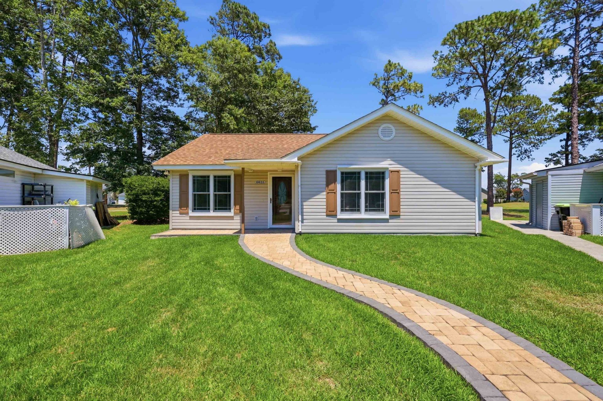 6635 E Sweetbriar Trail Photo 3