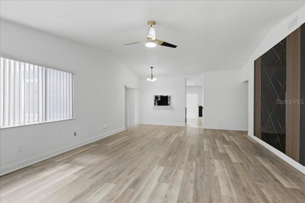 8612 Spring Cone Court, Orlando, FL 32825 Photo