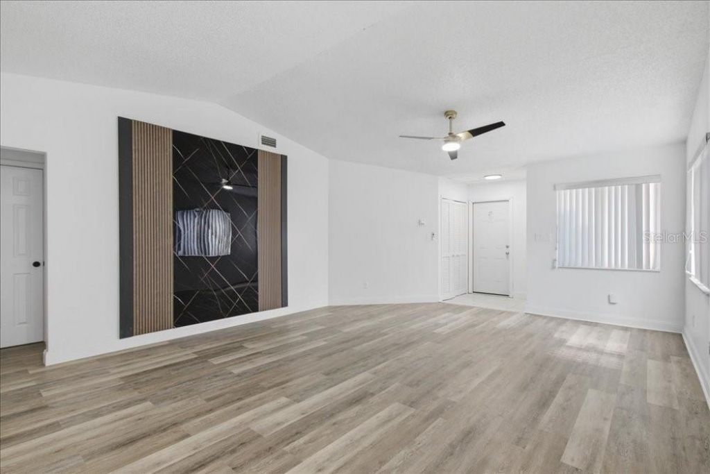 8612 Spring Cone Court, Orlando, FL 32825 Photo