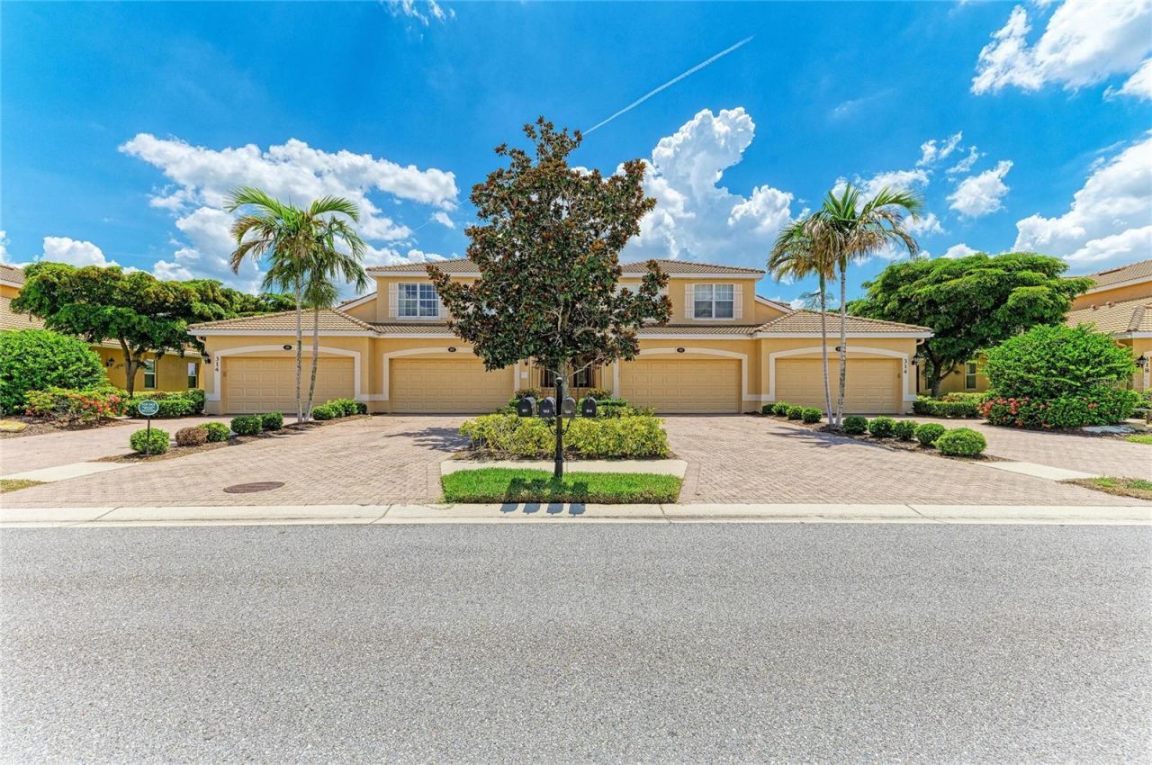 314 Winding Brook Lane, Unit 102, Bradenton, FL 34212 Photo
