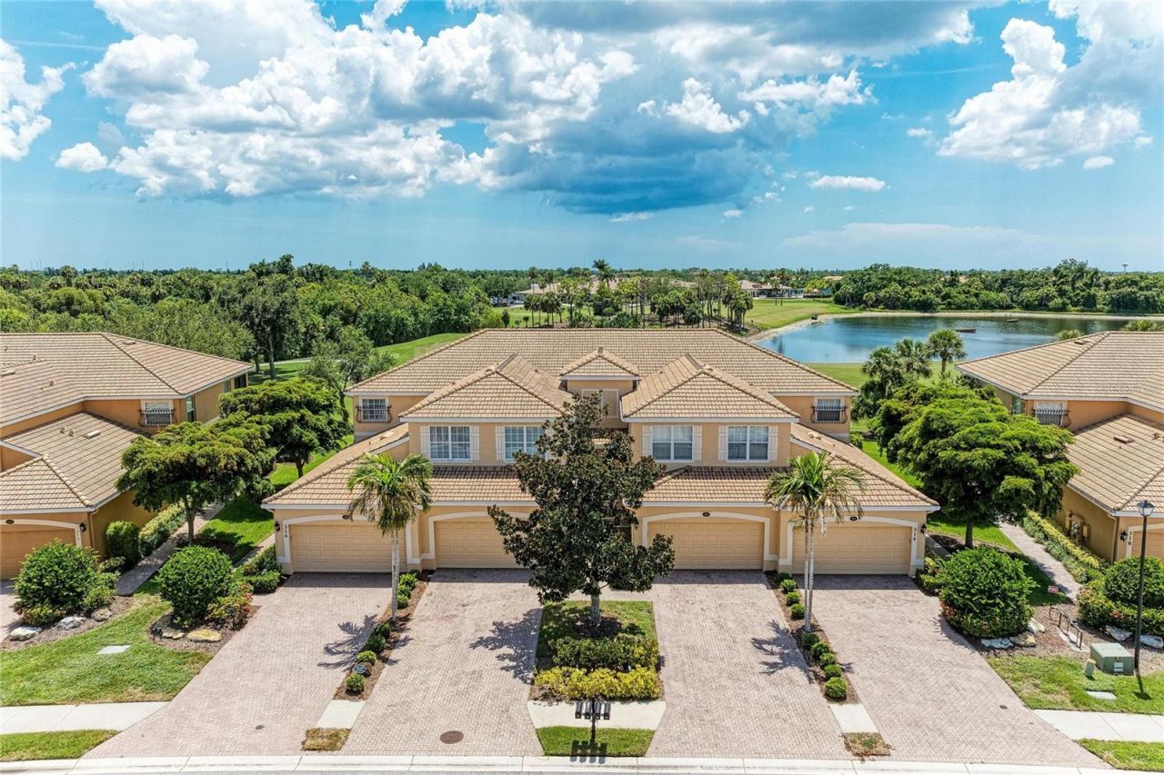 314 Winding Brook Lane, Unit 102, Bradenton, FL 34212 Photo