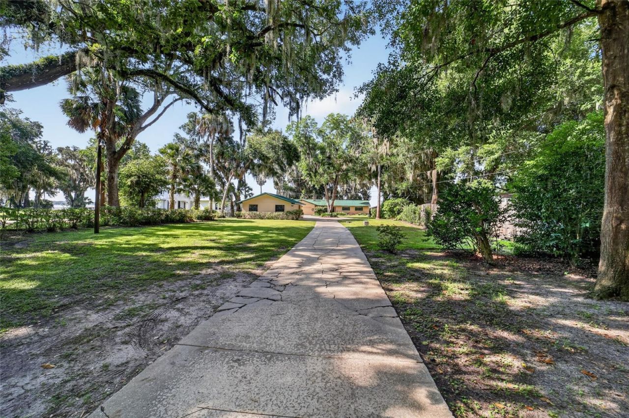 13200 E Highway 25 , Ocklawaha, FL 32179 Photo