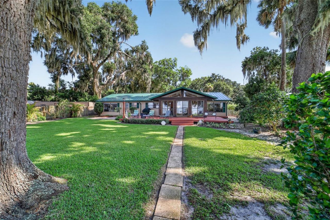 13200 E Highway 25 , Ocklawaha, FL 32179 Photo