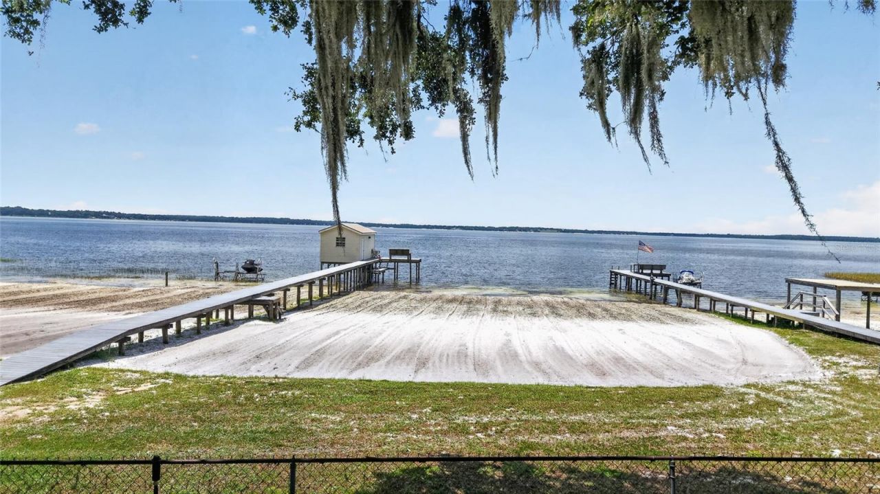 13200 E Highway 25 , Ocklawaha, FL 32179 Photo