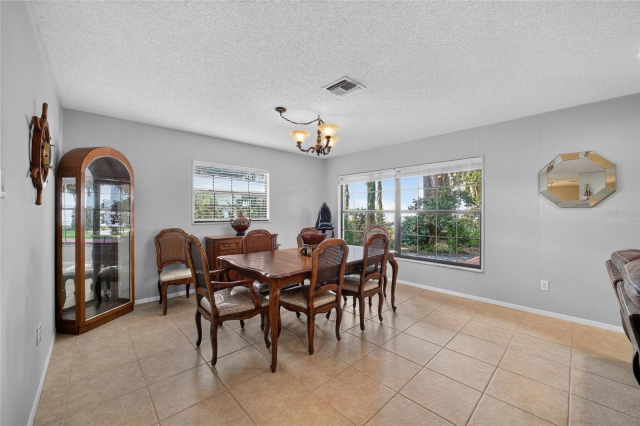 13200 E Highway 25 , Ocklawaha, FL 32179 Photo