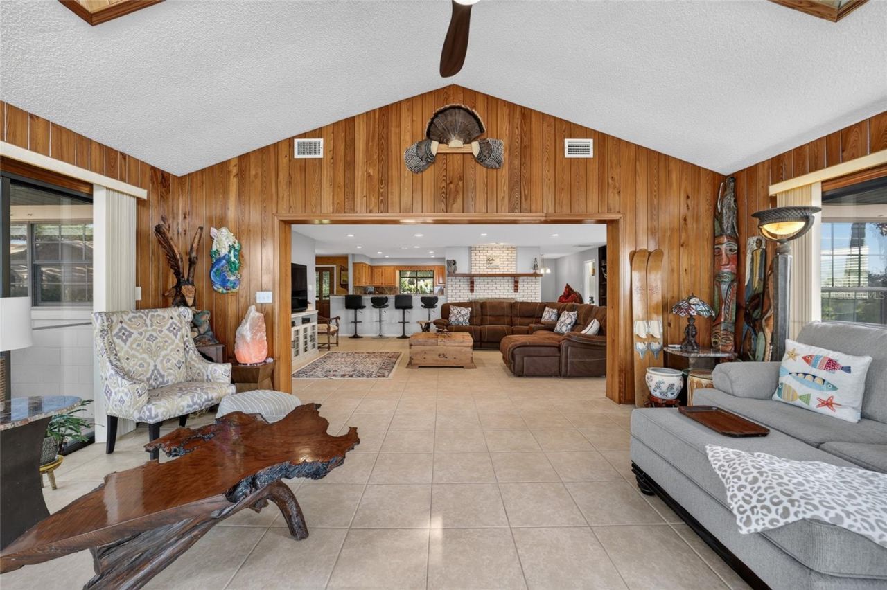 13200 E Highway 25 , Ocklawaha, FL 32179 Photo