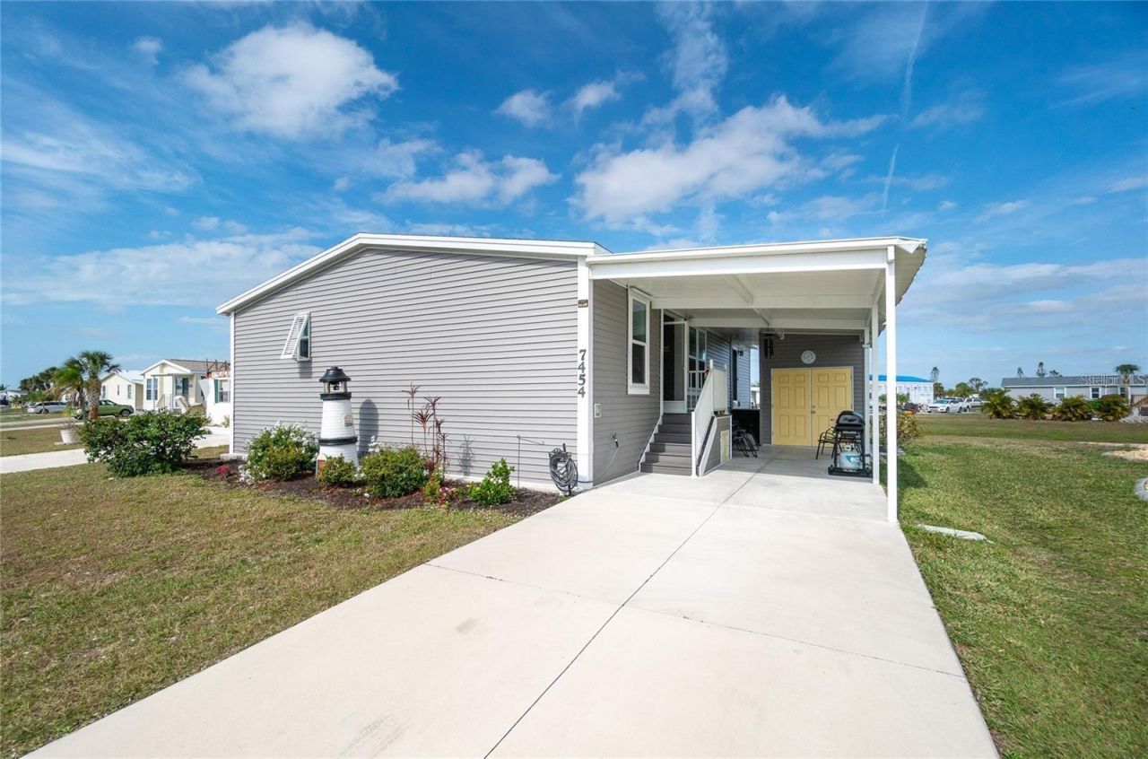 7454 Danvers Circle, Port Charlotte, FL 33981 Main Photo