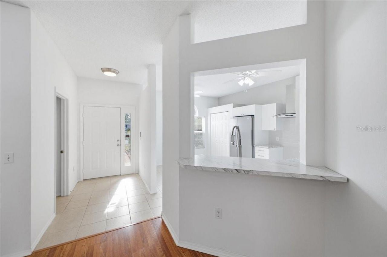 819 Springwood Circle , Bradenton, FL 34212 Photo
