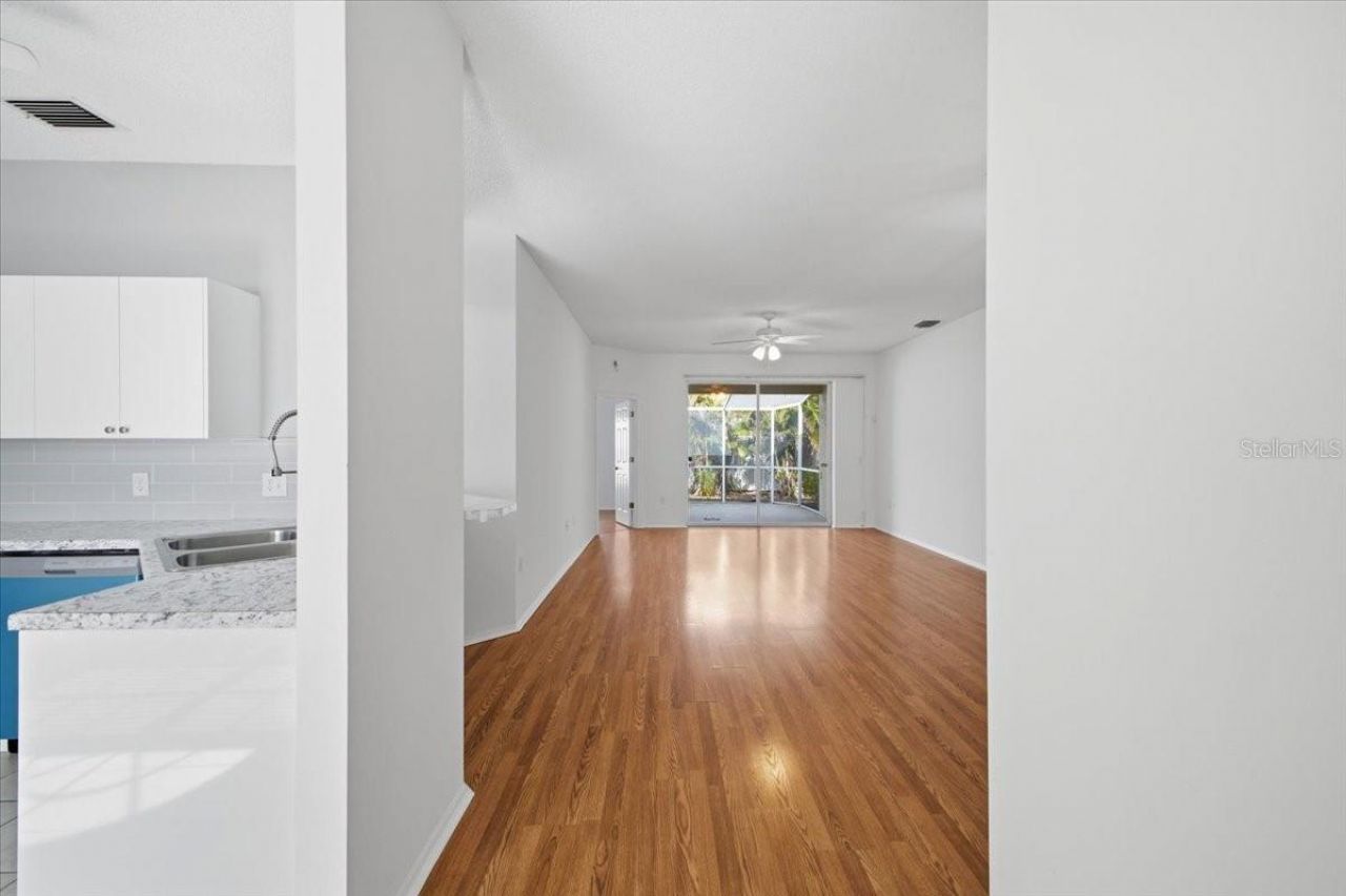 819 Springwood Circle, Bradenton, FL 34212 Photo