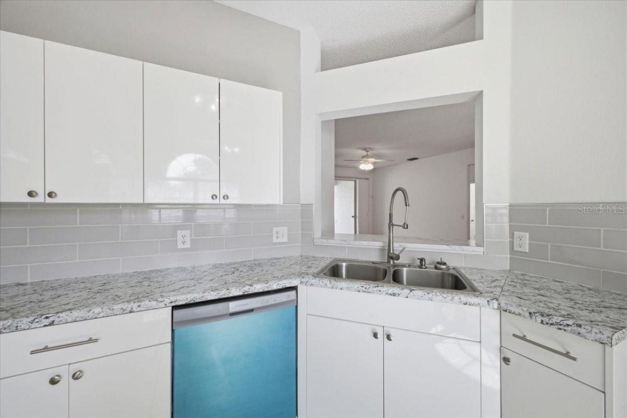 819 Springwood Circle , Bradenton, FL 34212 Photo