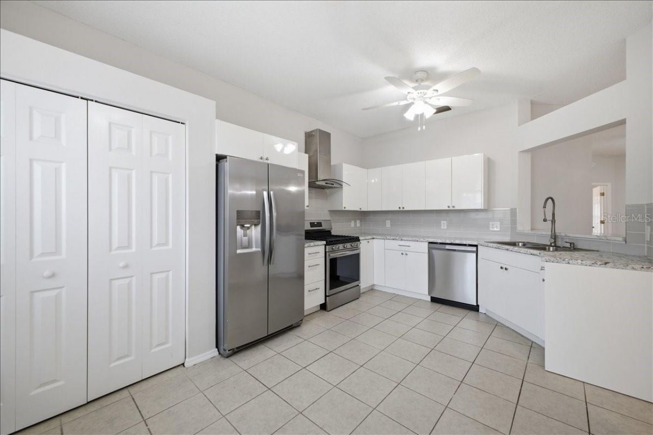 819 Springwood Circle, Bradenton, FL 34212 Photo