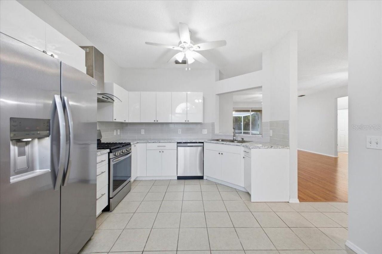 819 Springwood Circle, Bradenton, FL 34212 Photo