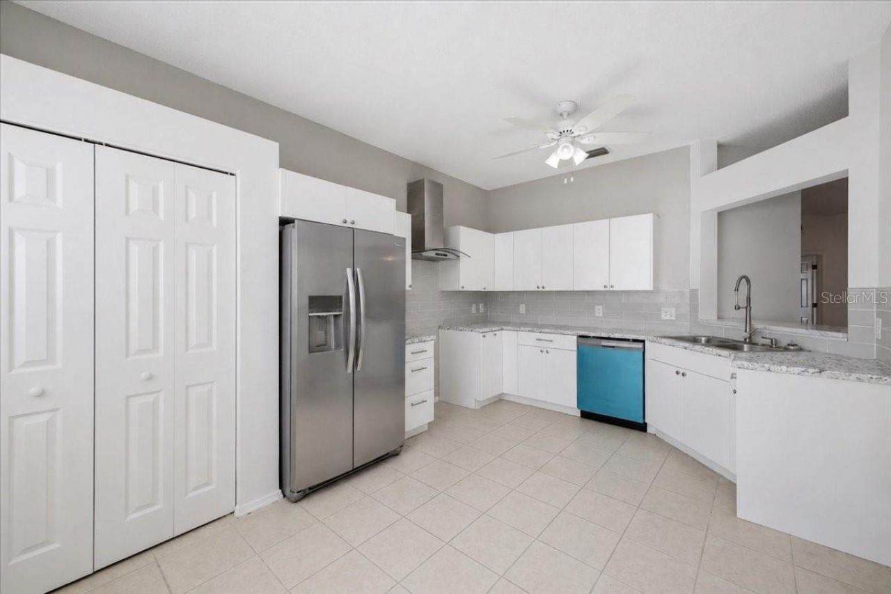 819 Springwood Circle , Bradenton, FL 34212 Photo