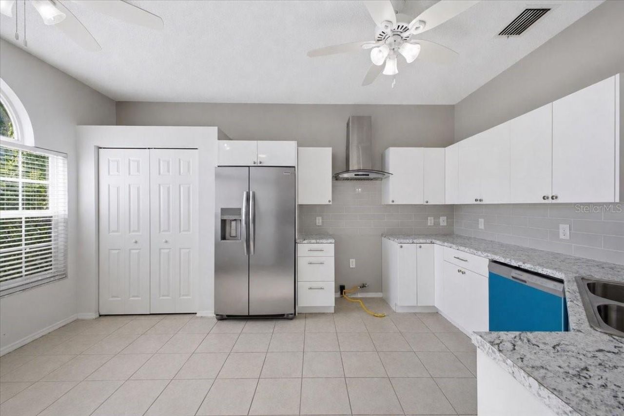 819 Springwood Circle , Bradenton, FL 34212 Photo