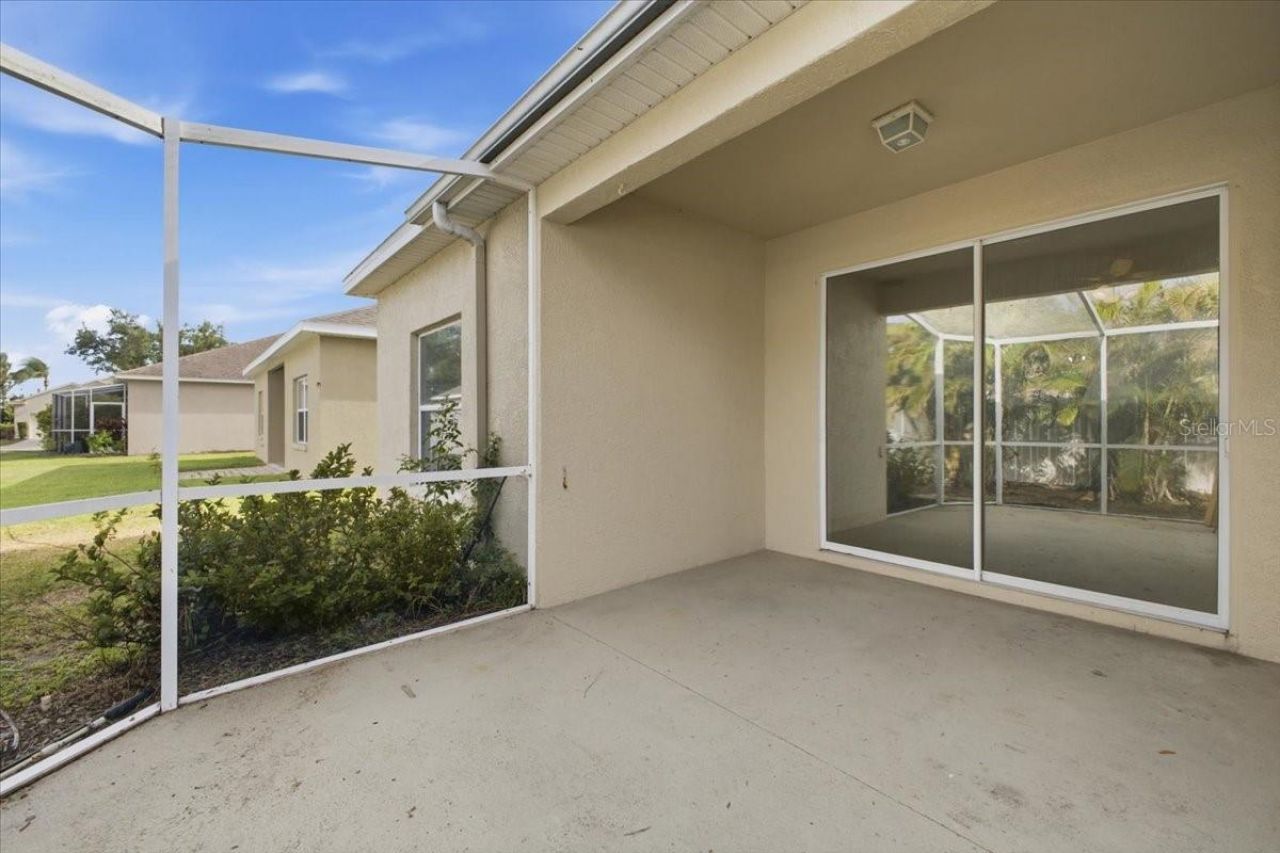 819 Springwood Circle , Bradenton, FL 34212 Photo