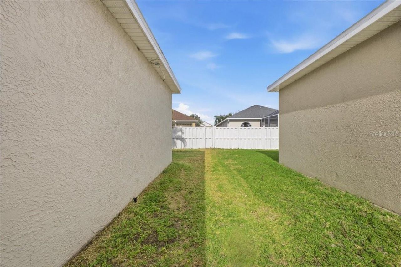 819 Springwood Circle , Bradenton, FL 34212 Photo