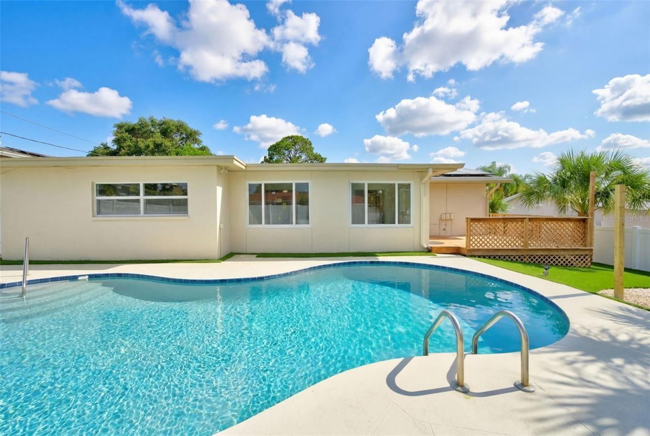3538 Shady Bluff Drive, Largo, FL 33770 Photo