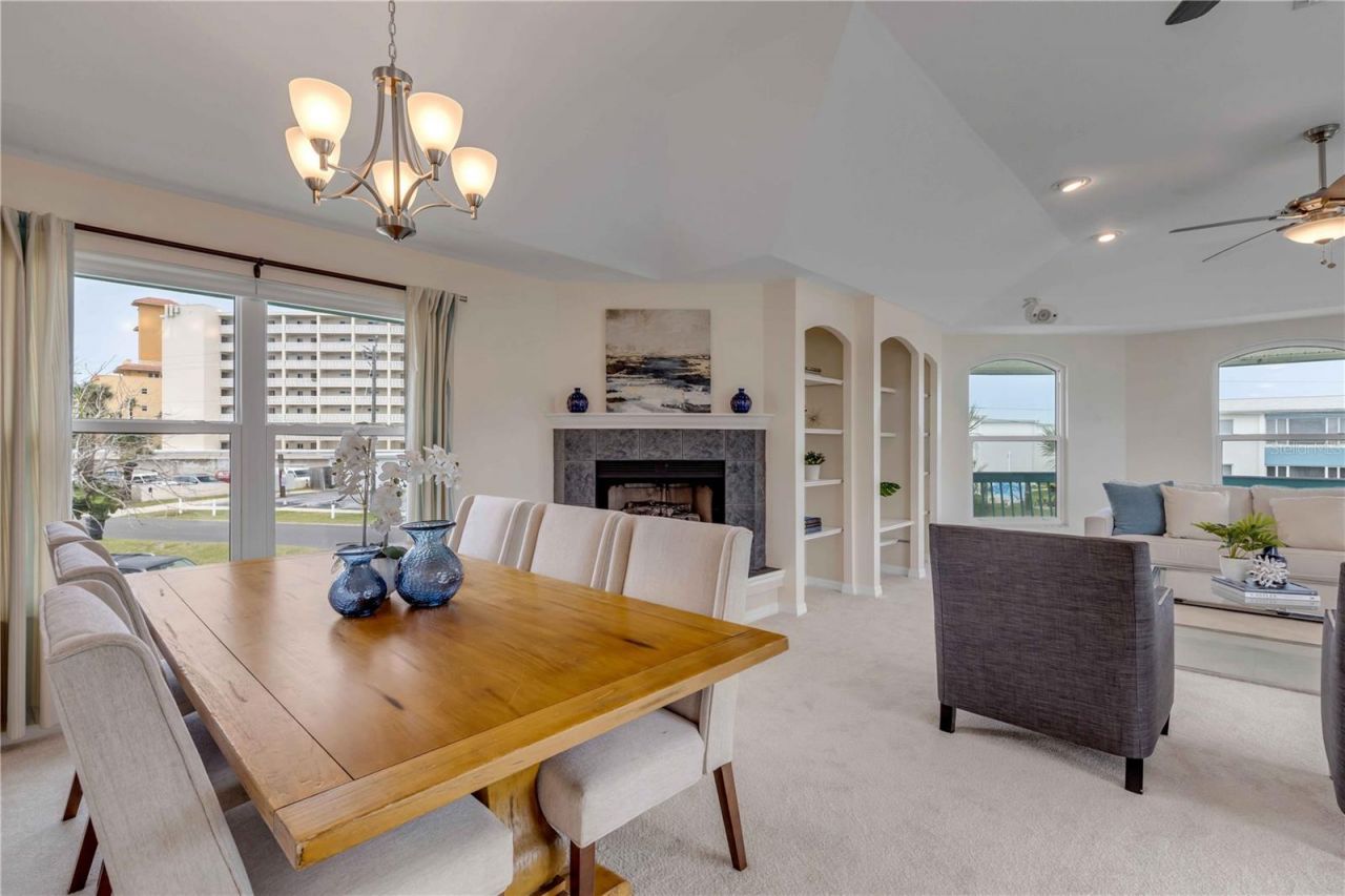 320 Due East Street, New Smyrna Beach, FL 32169 Photo