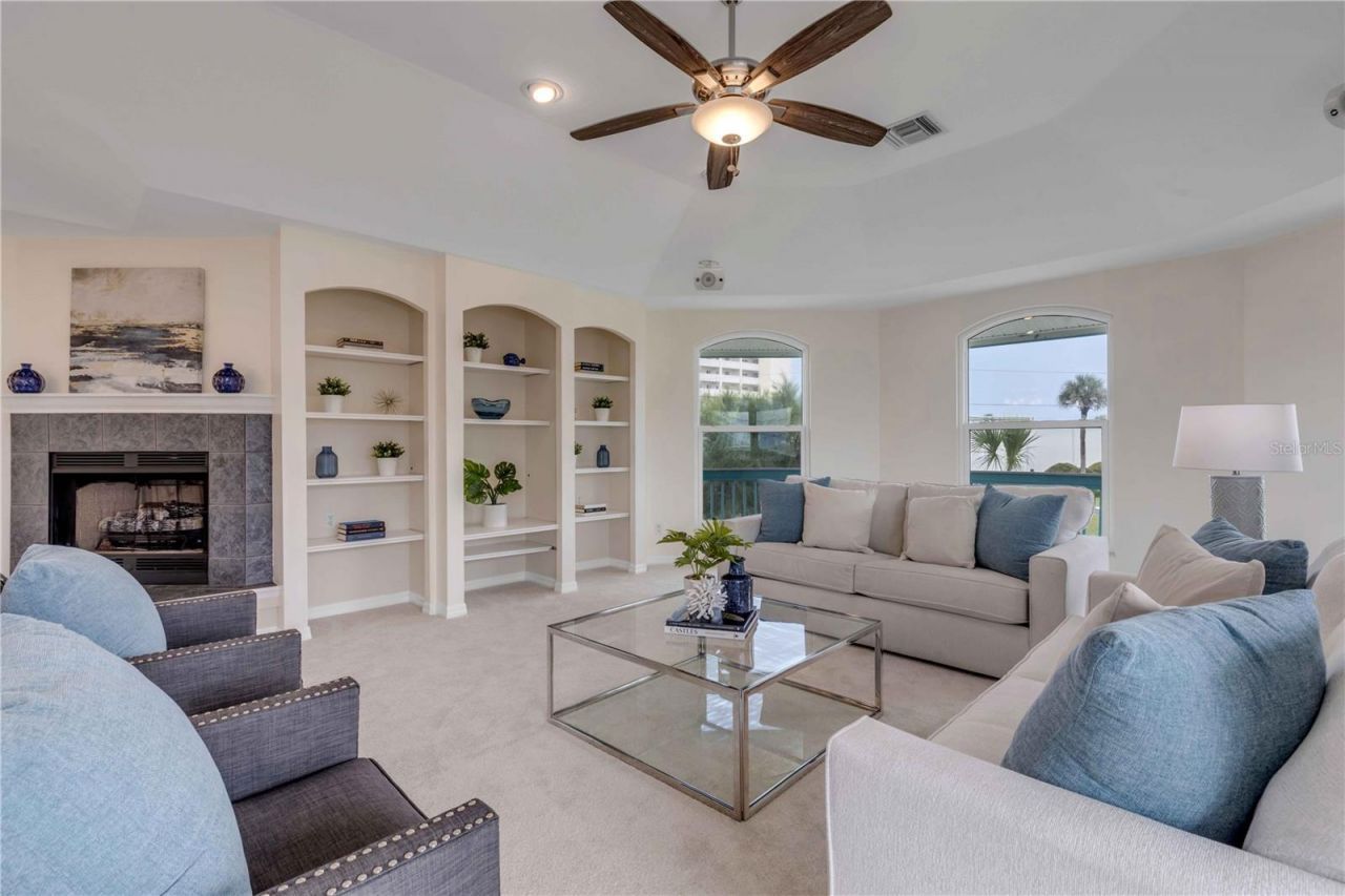 320 Due East Street, New Smyrna Beach, FL 32169 Photo