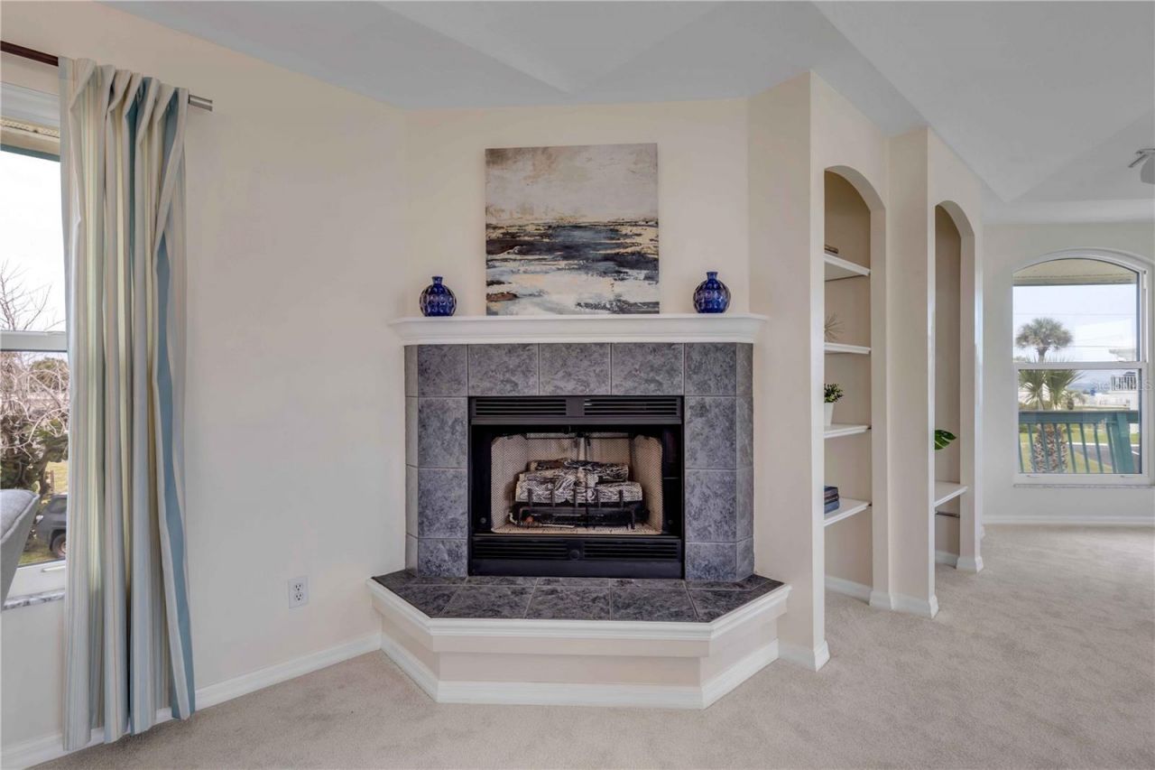 320 Due East Street, New Smyrna Beach, FL 32169 Photo