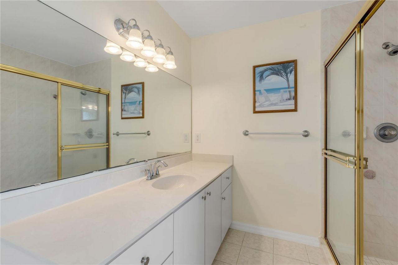 320 Due East Street, New Smyrna Beach, FL 32169 Photo