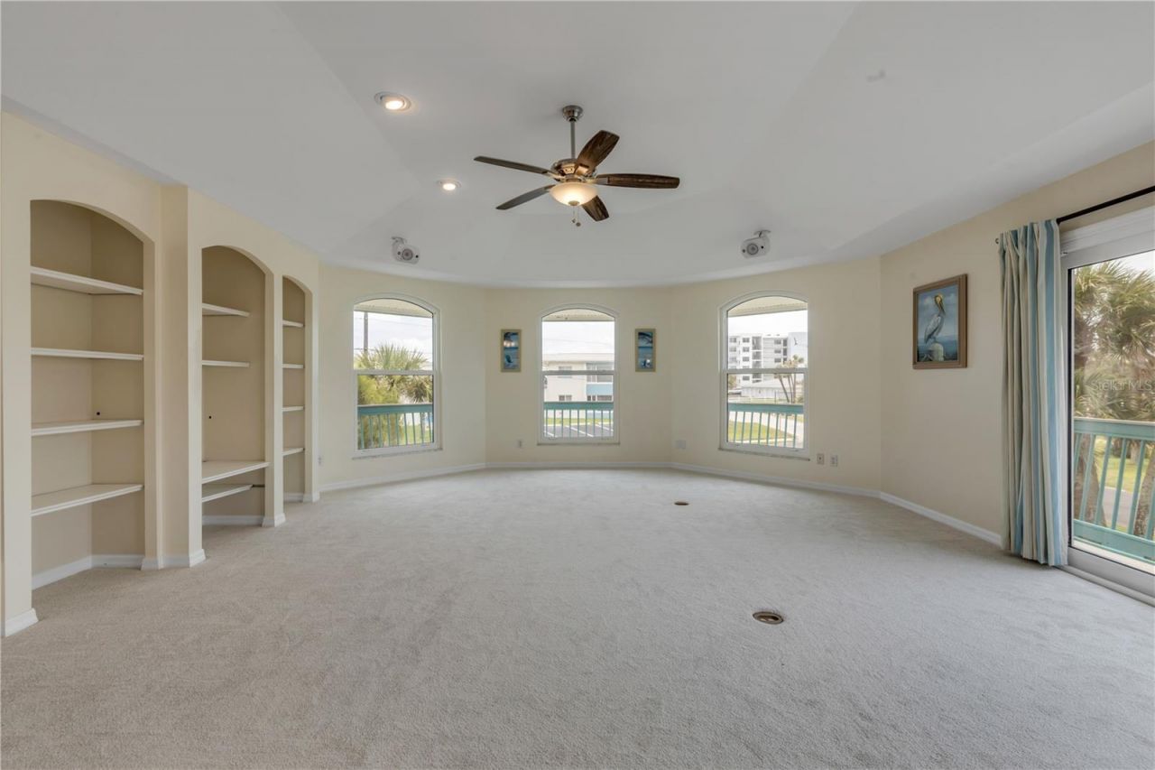 320 Due East Street, New Smyrna Beach, FL 32169 Photo