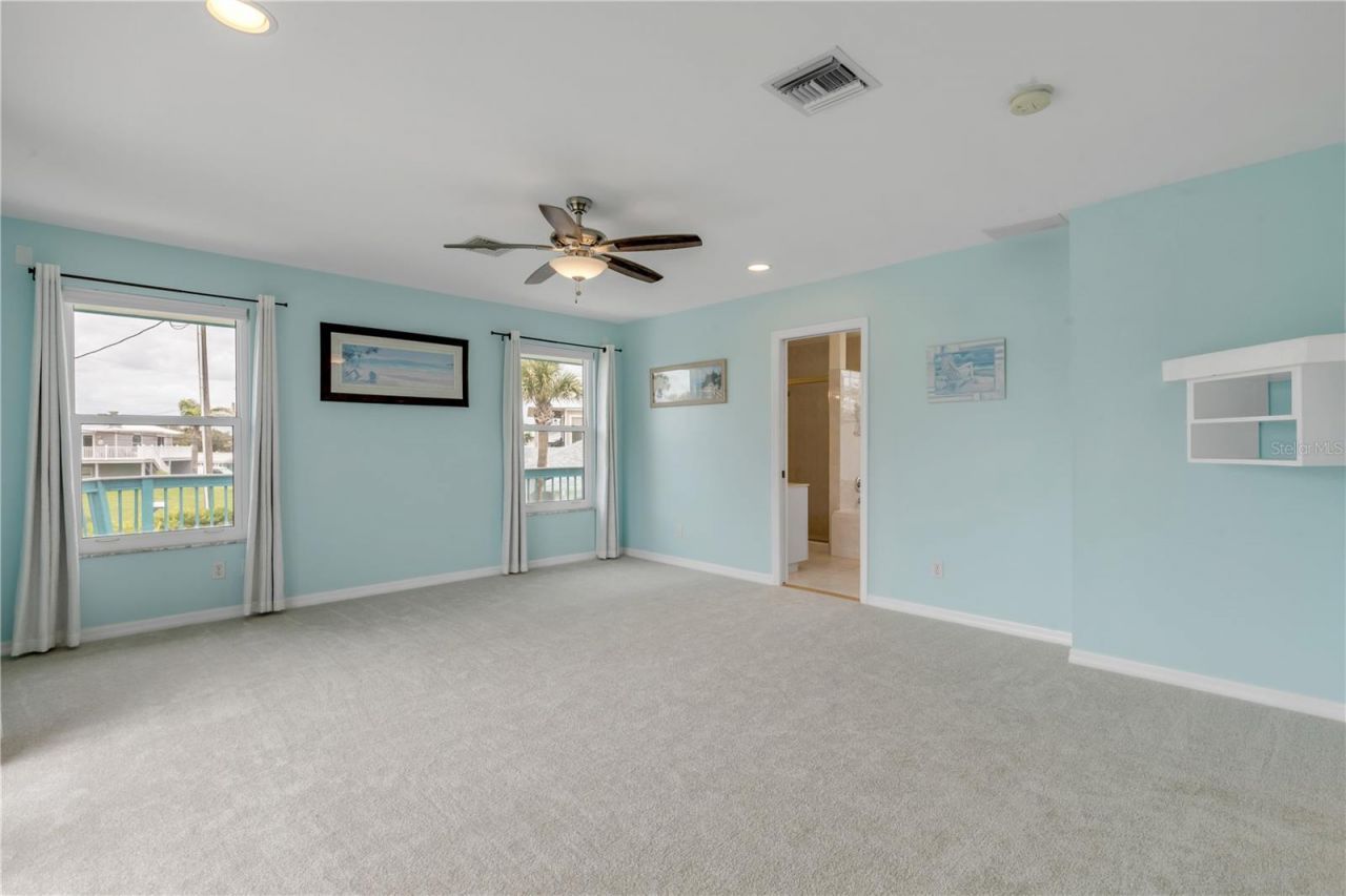 320 Due East Street, New Smyrna Beach, FL 32169 Photo