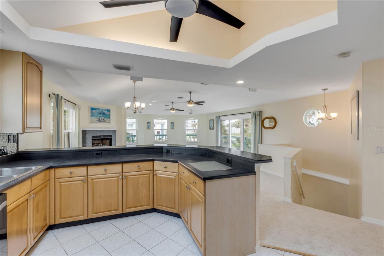 320 Due East Street, New Smyrna Beach, FL 32169 Photo