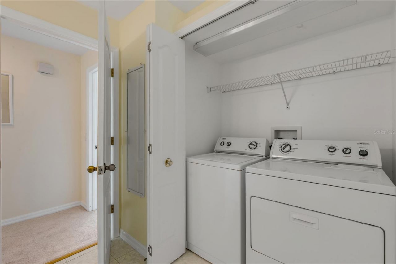 320 Due East Street, New Smyrna Beach, FL 32169 Photo