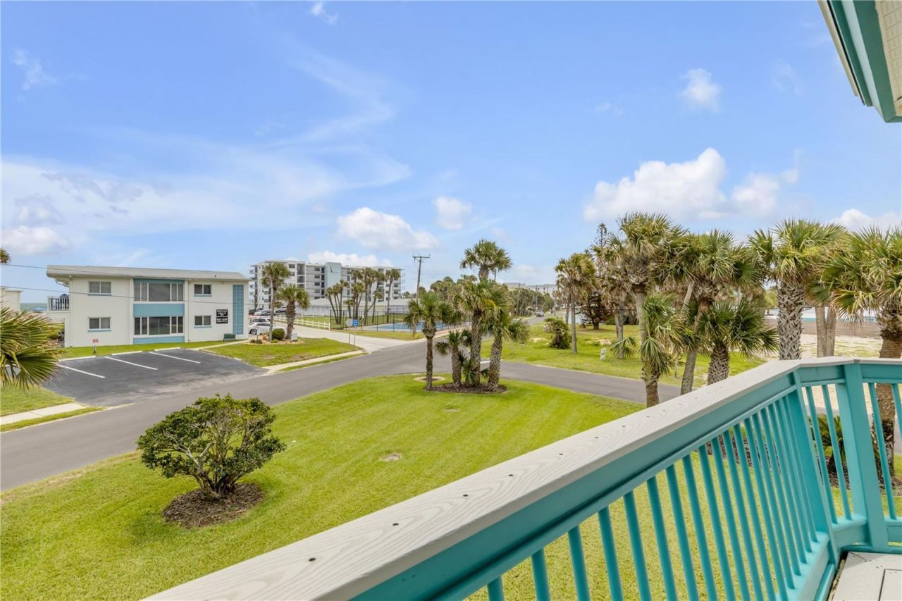 320 Due East Street, New Smyrna Beach, FL 32169 Photo